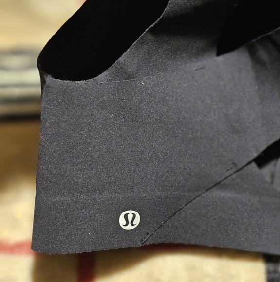 LuLuLemon 34DD Front Zip Full Coverage Mid/High Impact Sports Bra - Picture 2 of 14